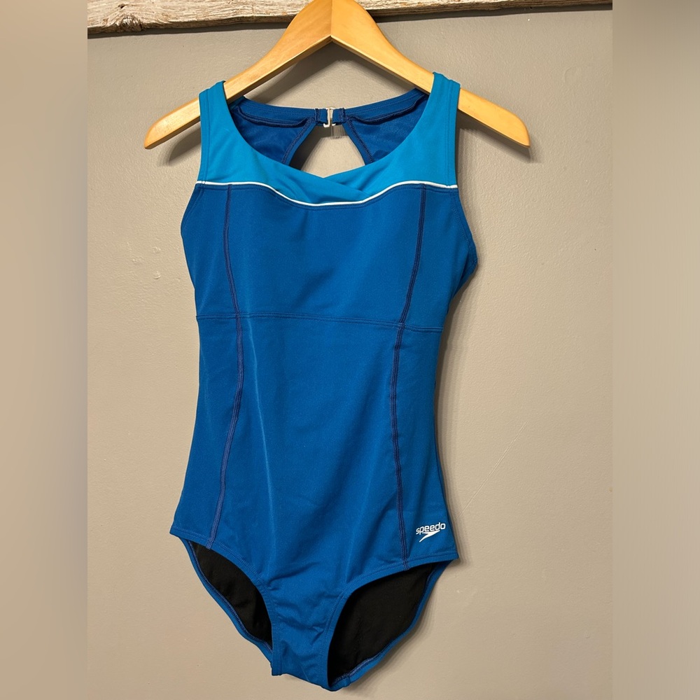 Speedo Competitive Swimsuit Size 6 One Piece HighBack Closure Blue